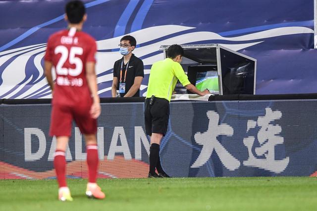 冯彦哲携手黄东萍首闯世锦赛混双决赛
